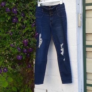 Refuge straight leg button up jeans size 8